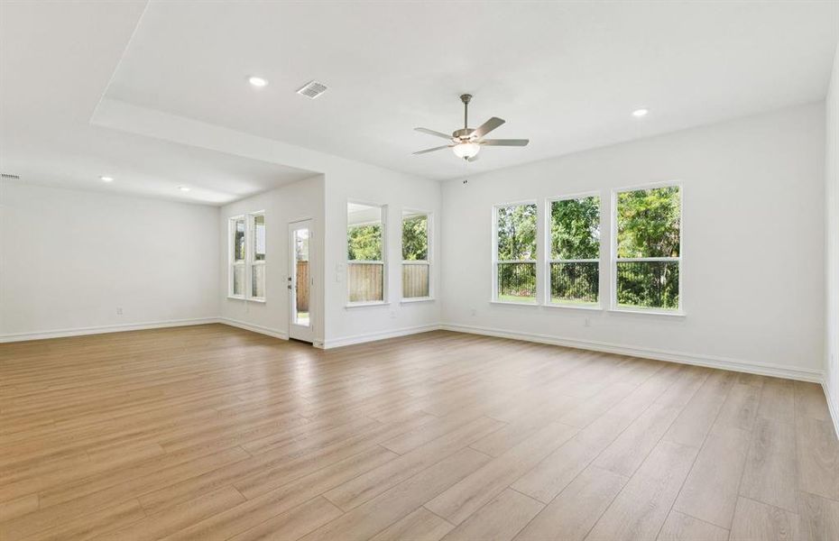 Spacious gathering room Spacious gathering room