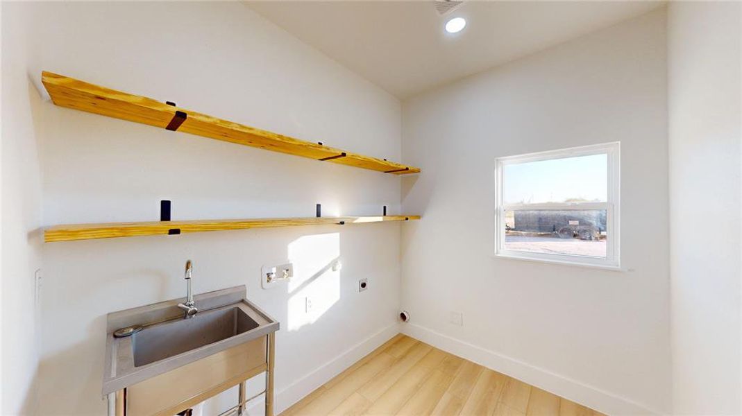 Spacious, unfurnished interior of a new home in , Fort Worth (Image 25). Spacious, unfurnished interior of a new home in , Fort Worth (Image 25).