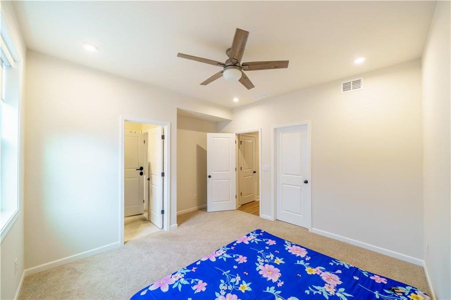 Spacious, unfurnished interior of a new home in , Powder Springs (Image 72). Spacious, unfurnished interior of a new home in , Powder Springs (Image 72).