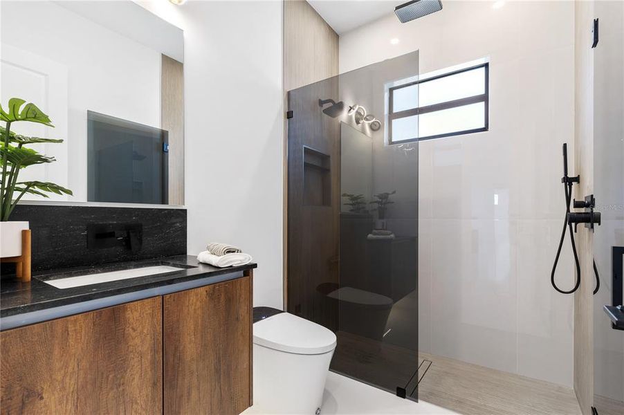 Furnished interior view inside a new home in , Cape Coral (Image 12).