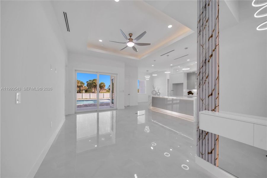 Spacious, unfurnished interior of a new home in , Lehigh Acres (Image 37).