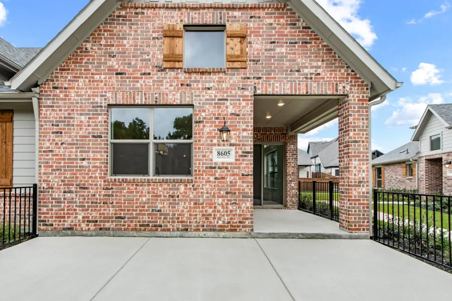 Exterior details and patio area of a home in Cottonwood Creek, Rowlett (Image 3). Exterior details and patio area of a home in Cottonwood Creek, Rowlett (Image 3).
