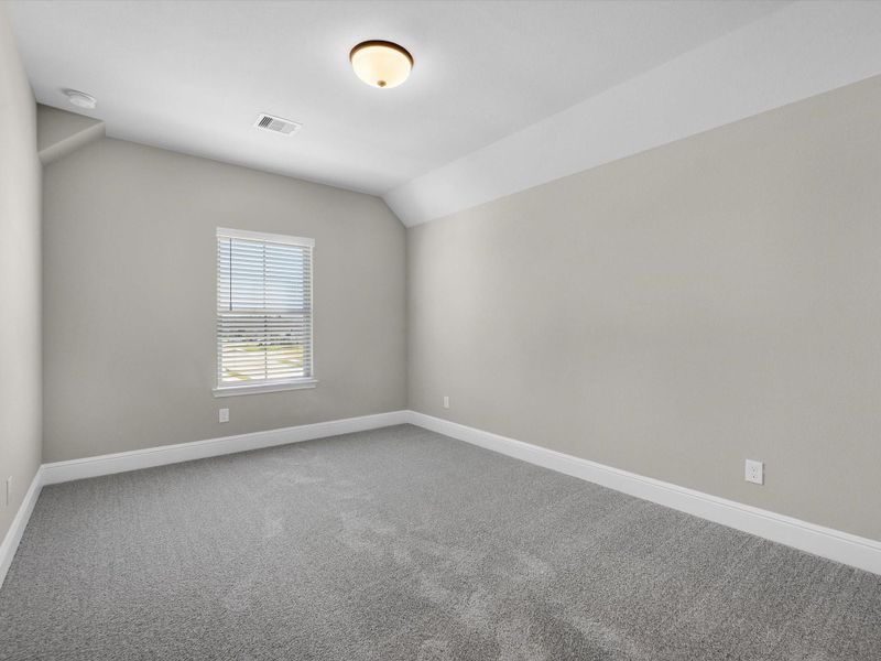 Spacious, unfurnished interior of a new home in Coastal Point, League City (Image 21).