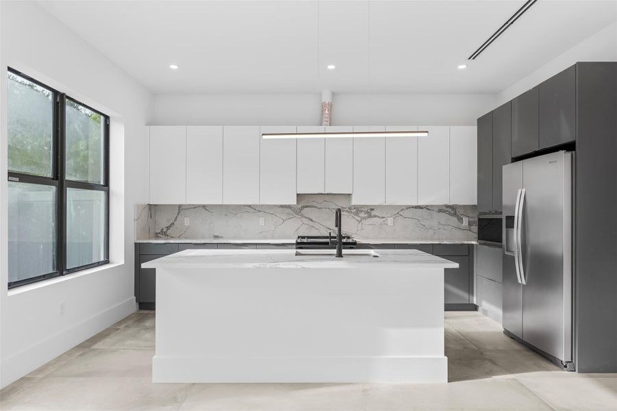 Furnished interior view inside a new home in , Fort Lauderdale (Image 6). Furnished interior view inside a new home in , Fort Lauderdale (Image 6).