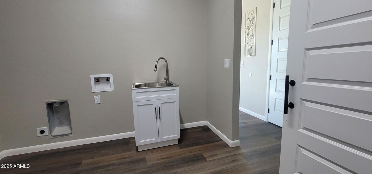 20251024_142156 20251024_142156