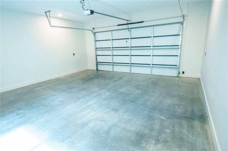 Spacious, unfurnished interior of a new home in , Blairsville (Image 30).