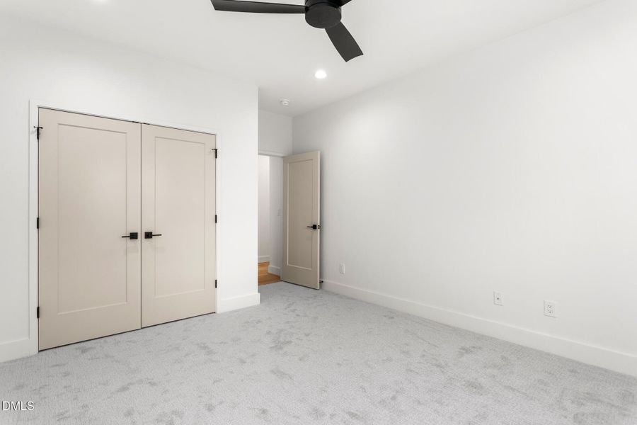 1150 Lochshire Drive-39