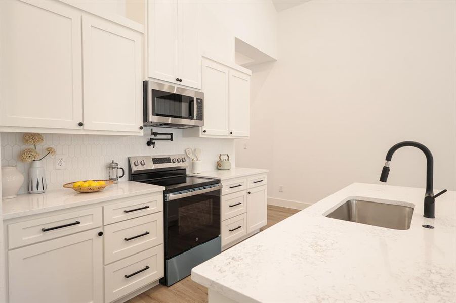 Furnished interior view inside a new home in , Fort Worth (Image 23). Furnished interior view inside a new home in , Fort Worth (Image 23).