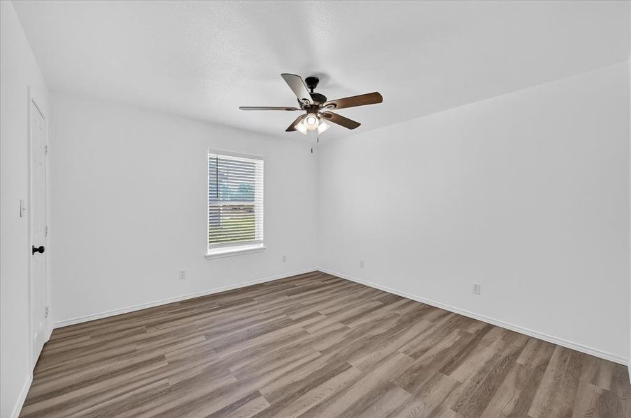 Spacious, unfurnished interior of a new home in , Kennedale (Image 18).