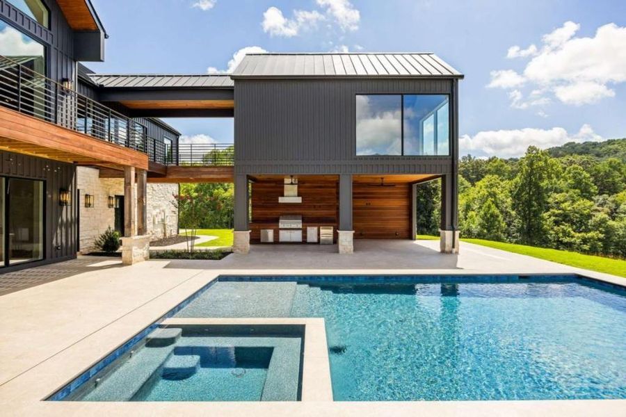 Exterior details and patio area of a home in , Mineral Bluff (Image 4).