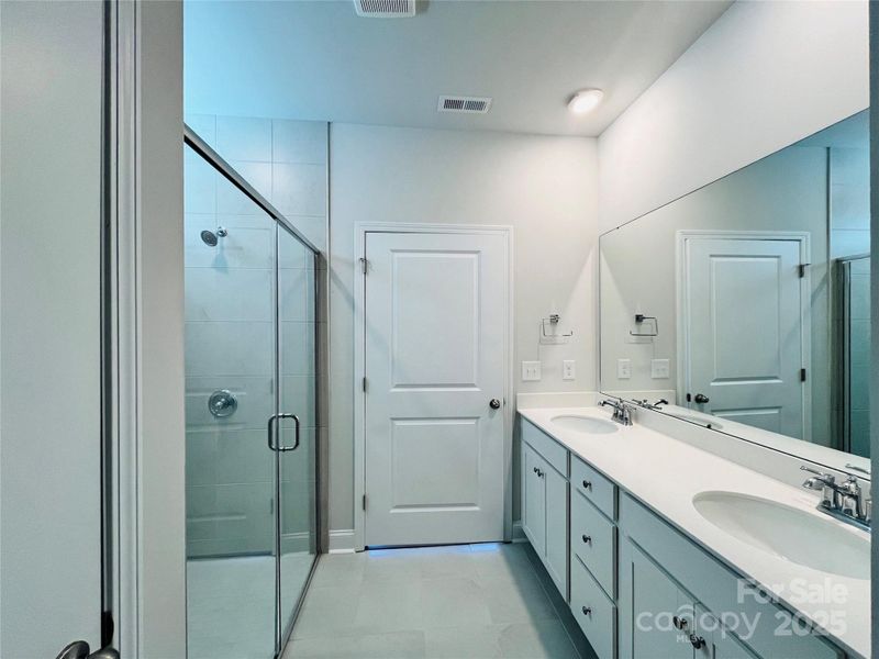 Owners Bathroom Owners Bathroom