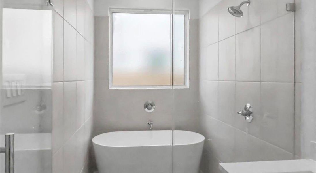 Furnished interior view inside a new home in Glendale Lakes, Rosharon (Image 4).