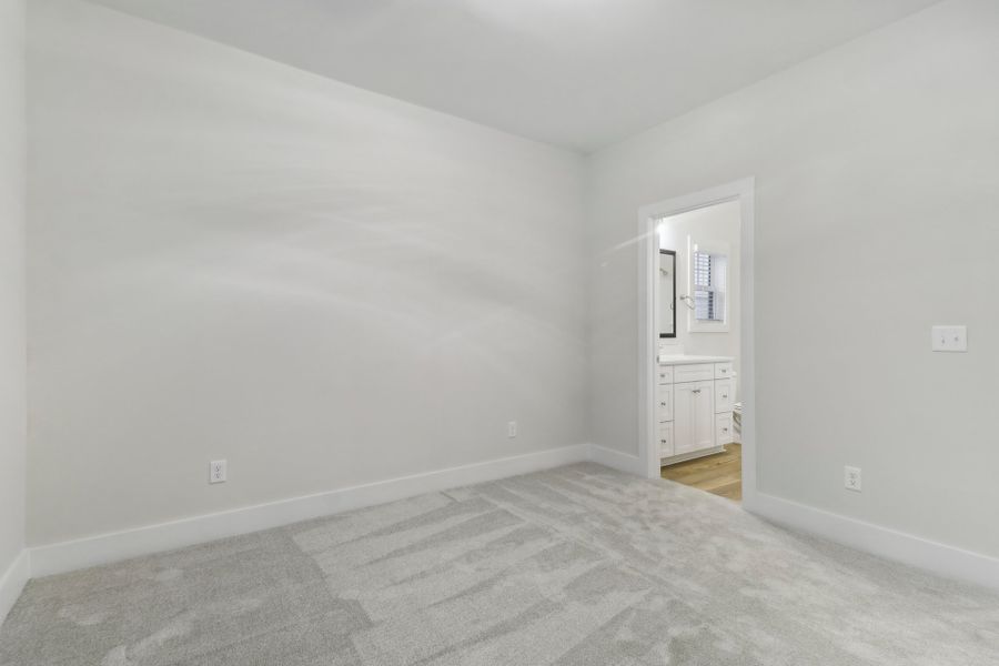 Representative unfurnished interior of a home built from the Ariel II by Great Southern Homes in Collins Cove, Chapin (Image 47).