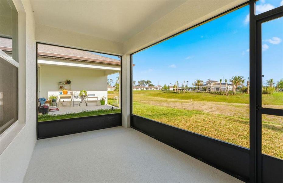 Exterior details and patio area of a home in Twisted Oaks, Wildwood (Image 3).