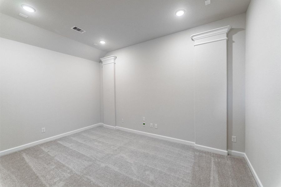 Spacious, unfurnished interior of a new home in Westwood, League City (Image 3).