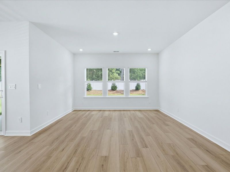 Spacious, unfurnished interior of a new home in Crown Pointe, Georgetown (Image 9). Spacious, unfurnished interior of a new home in Crown Pointe, Georgetown (Image 9).