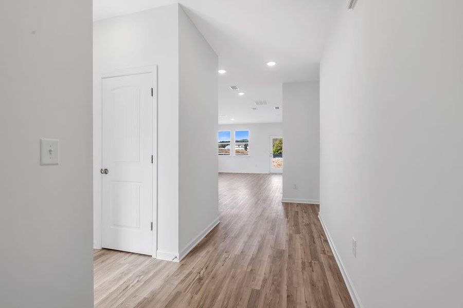 Spacious, unfurnished interior of a new home in Three Rivers, Rome (Image 9). Spacious, unfurnished interior of a new home in Three Rivers, Rome (Image 9).
