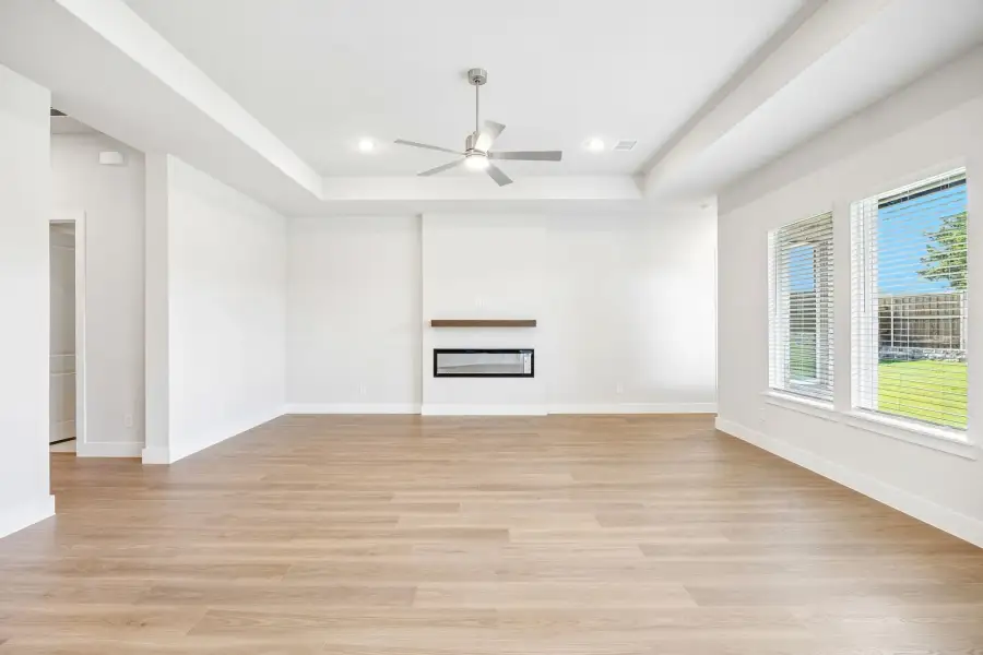 Spacious, unfurnished interior of a new home in Rainwater Crossing, Celina (Image 20).
