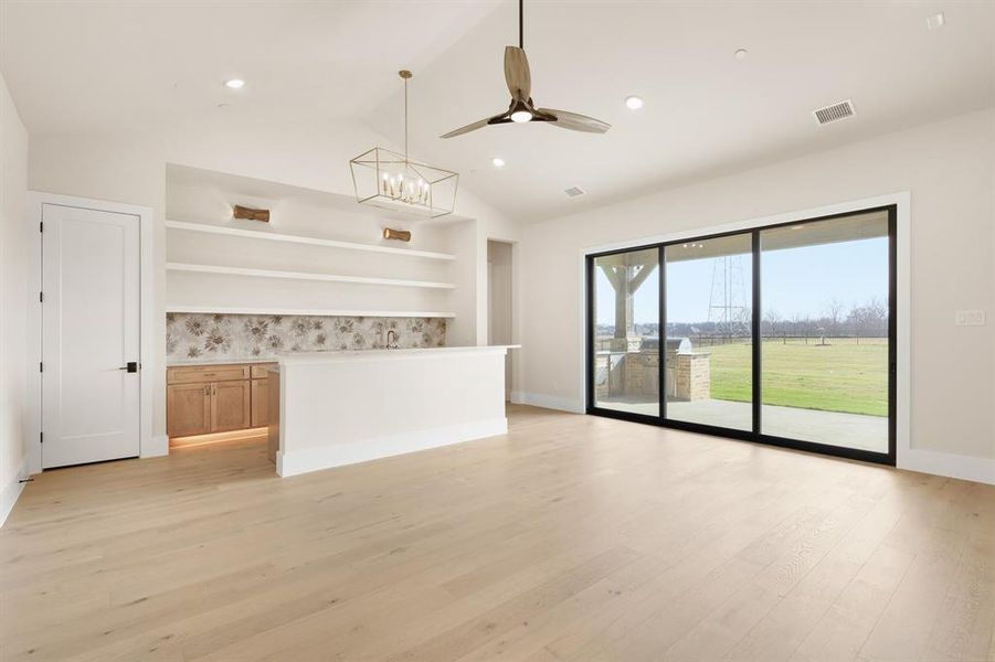 Spacious, unfurnished interior of a new home in Dean Farms, Lucas (Image 34).