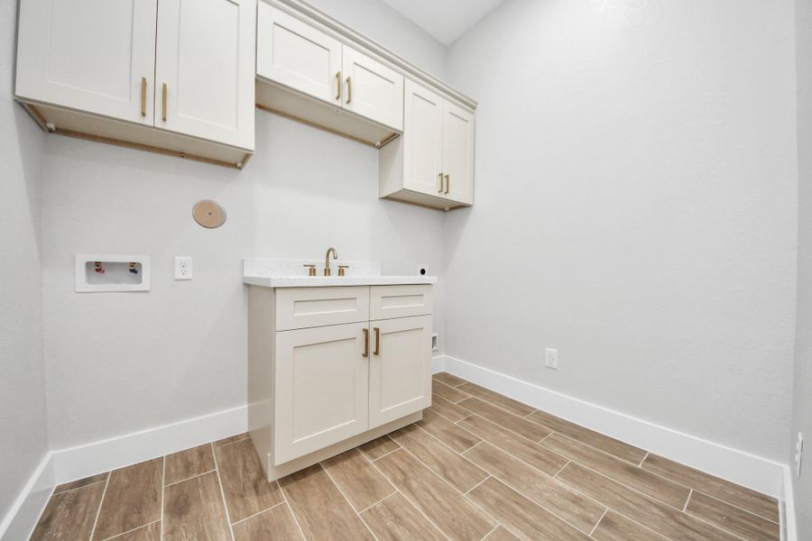 Furnished interior view inside a new home in , Plantersville (Image 9).