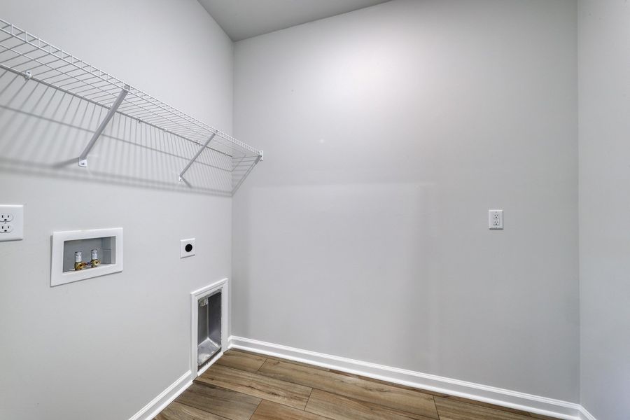 Spacious, unfurnished interior of a new home in Jordan Grove, Conway (Image 25).