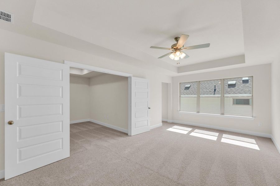 Representative image. Features, specifications, selections and colors may vary. Representative image. Features, specifications, selections and colors may vary.