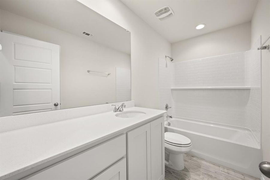 304 Comanche- Back-3