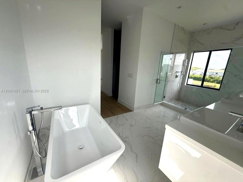 In-progress construction of a new home in , Weston, FL (Image 18).