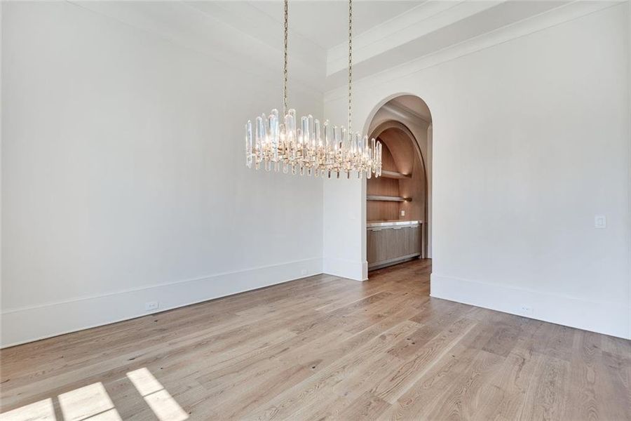 Spacious, unfurnished interior of a new home in , Alpharetta (Image 28).