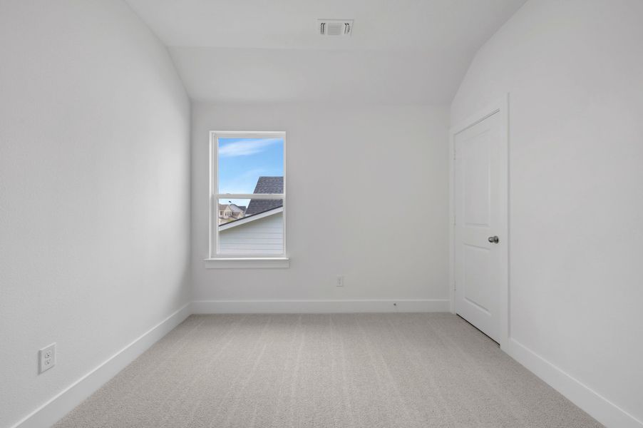 Spacious, unfurnished interior of a new home in The Retreat at Harvest, Argyle (Image 22). Spacious, unfurnished interior of a new home in The Retreat at Harvest, Argyle (Image 22).