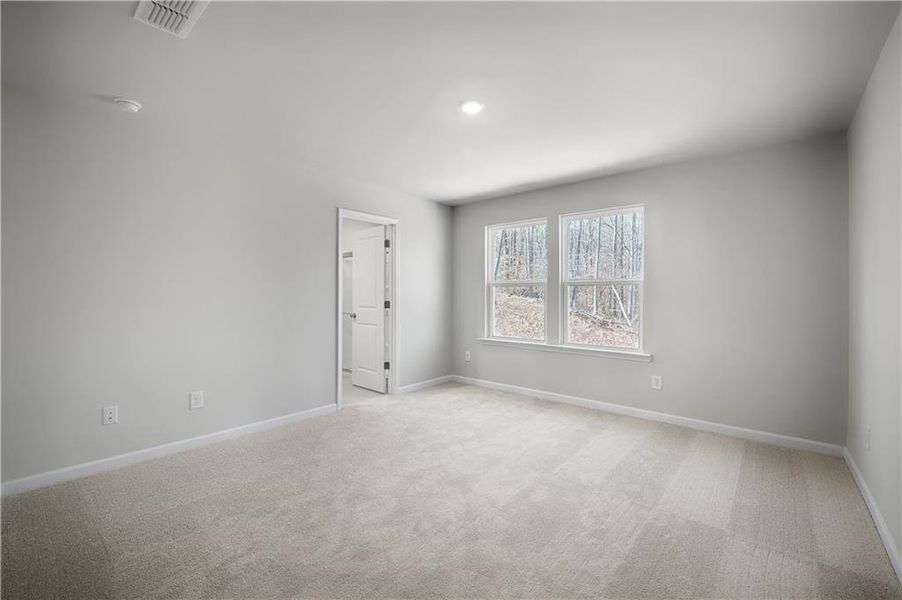 Spacious, unfurnished interior of a new home in Avery Ridge, Gainesville (Image 24).