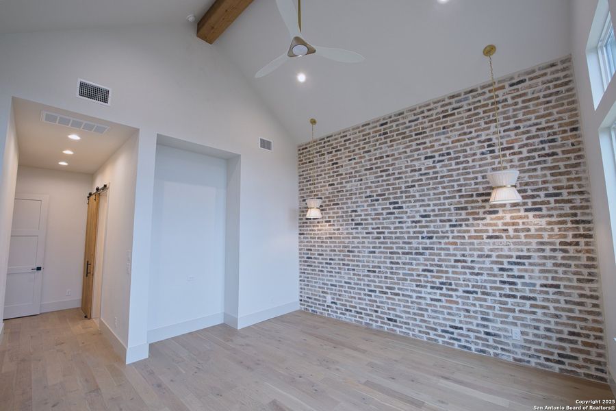 Image 23 of a home in . Image 23 of a home in .