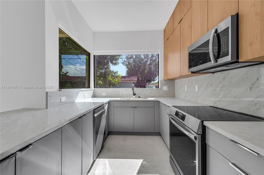 Furnished interior view inside a new home in , Fort Lauderdale (Image 10). Furnished interior view inside a new home in , Fort Lauderdale (Image 10).