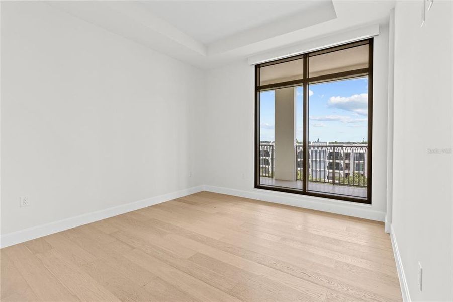 Guest Room 2 with En-Suite Bath Guest Room 2 with En-Suite Bath