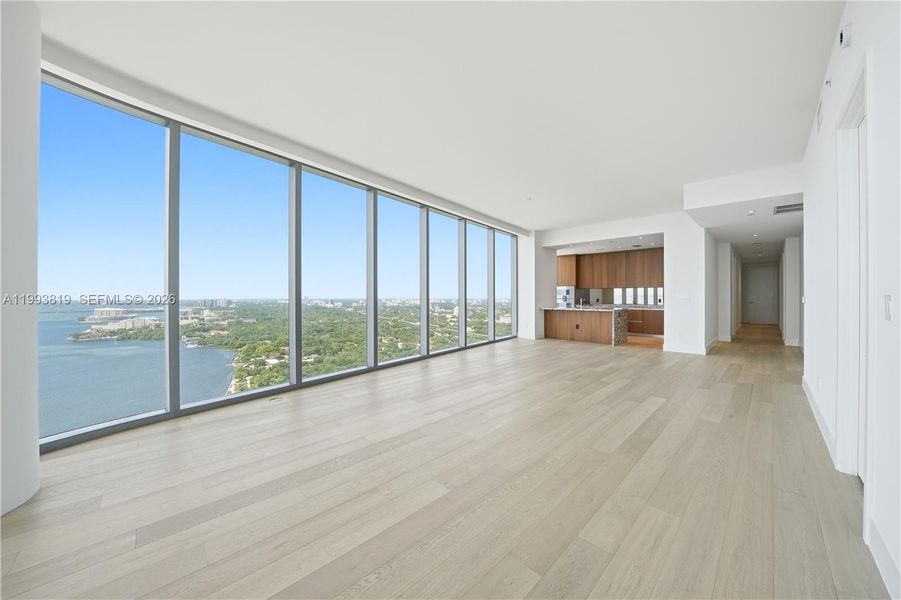 Spacious, unfurnished interior of a new home in , Miami (Image 15).