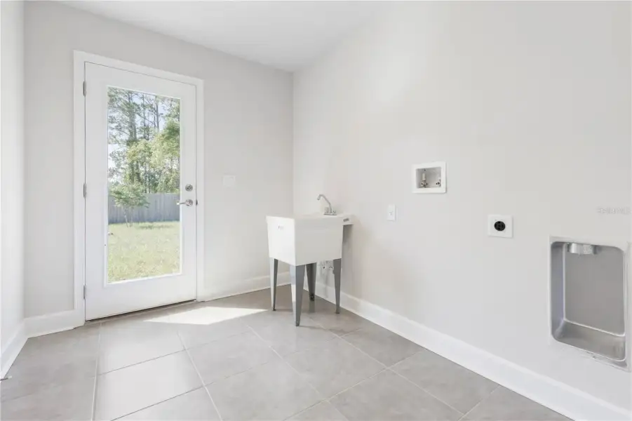 Spacious, unfurnished interior of a new home in Palm Coast, Palm Coast (Image 22).