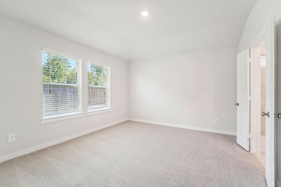 Spacious, unfurnished interior of a new home in Pine Lake Cove - Traditional Series, Montgomery (Image 32).