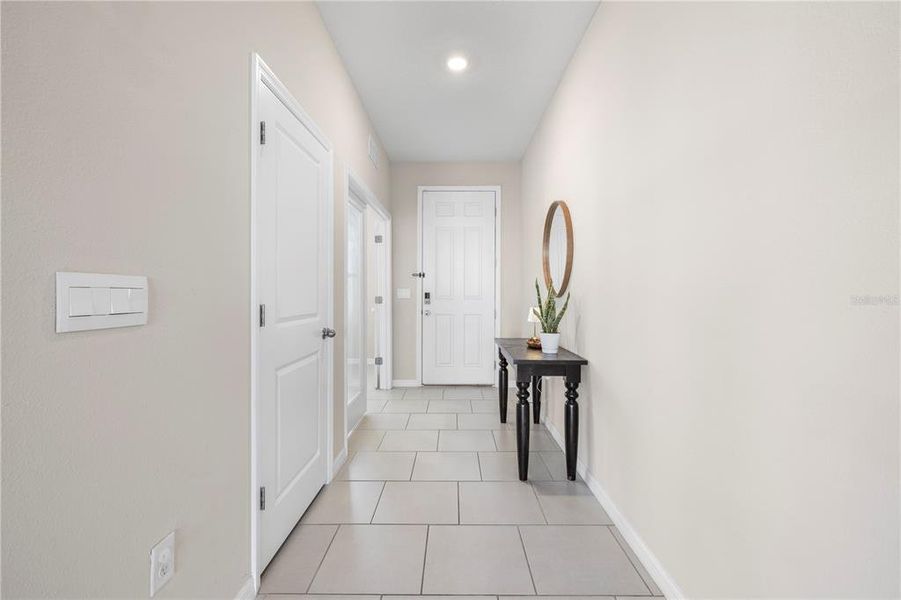 Furnished interior view inside a new home in , Wesley Chapel (Image 40).