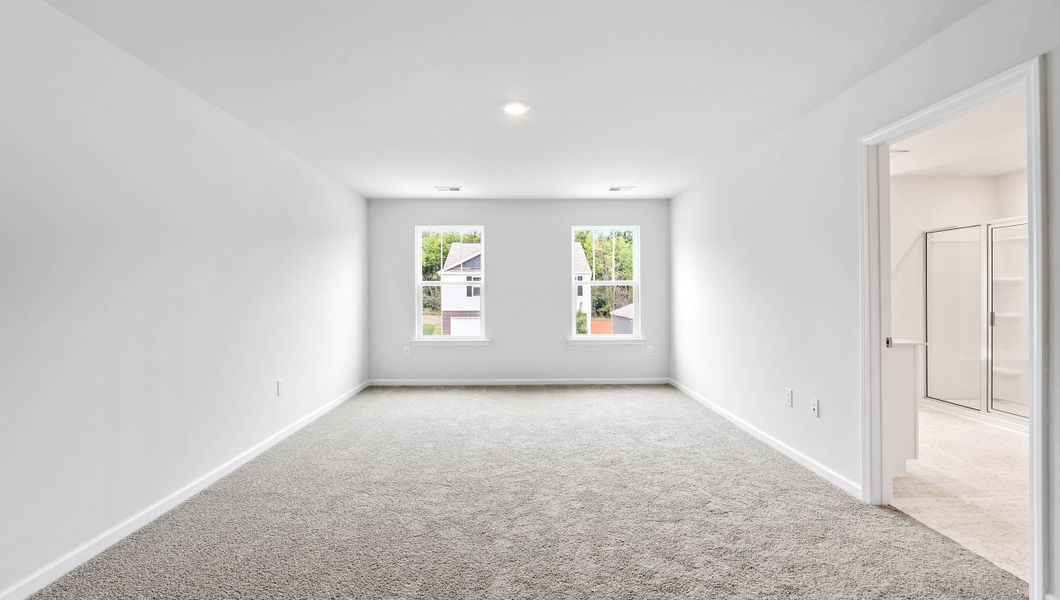 Spacious, unfurnished interior of a new home in Lakestone, Woodruff (Image 30).