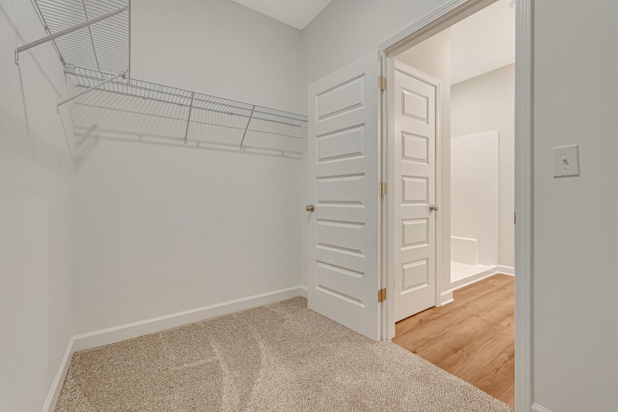 Spacious, unfurnished interior of a new home in Blossom Grove, Crestview (Image 39).