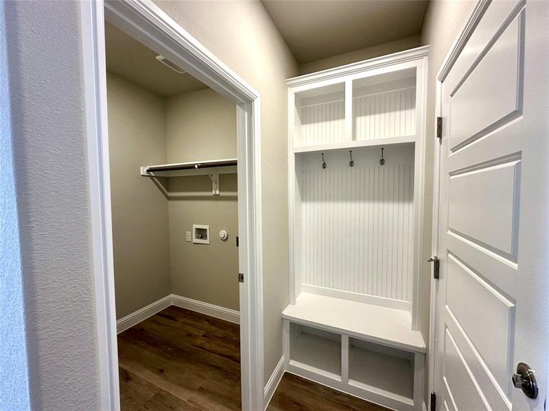 Furnished interior view inside a new home in , Cleburne (Image 6).