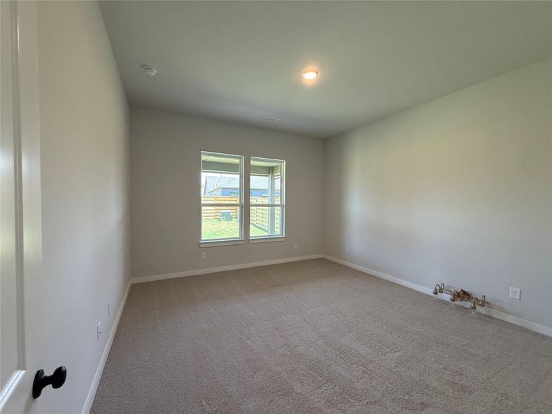 Spacious, unfurnished interior of a new home in Austin Point, Richmond (Image 9).
