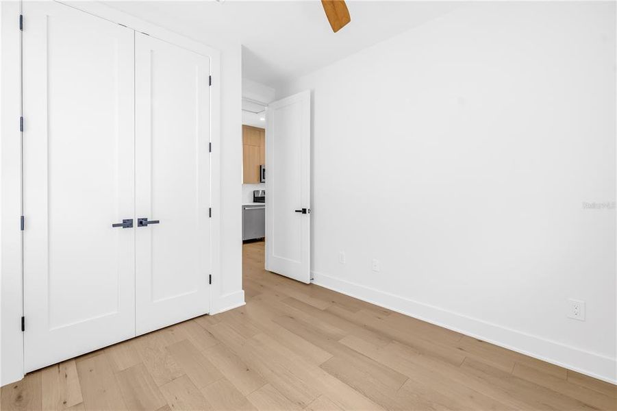 Spacious, unfurnished interior of a new home in , St. Petersburg (Image 21).