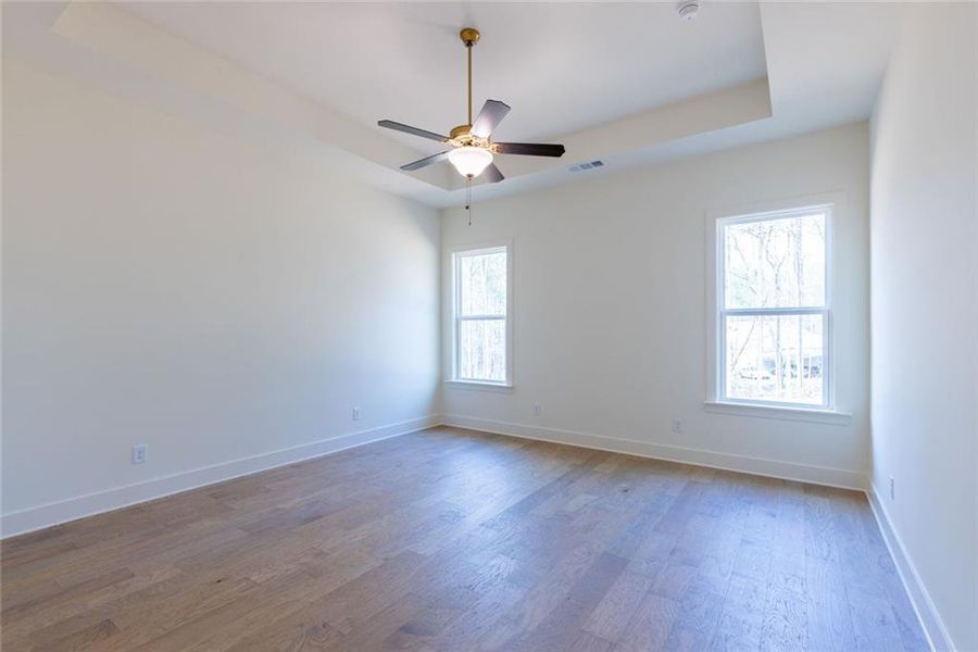 Spacious, unfurnished interior of a new home in , Gainesville (Image 31).