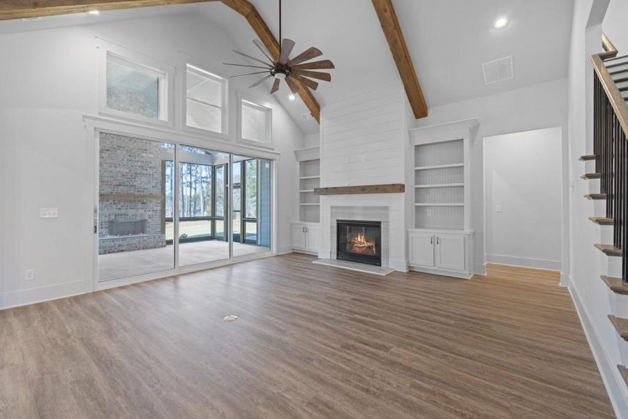 Spacious, unfurnished interior of a new home in Arden on Lanier, Cumming (Image 18).