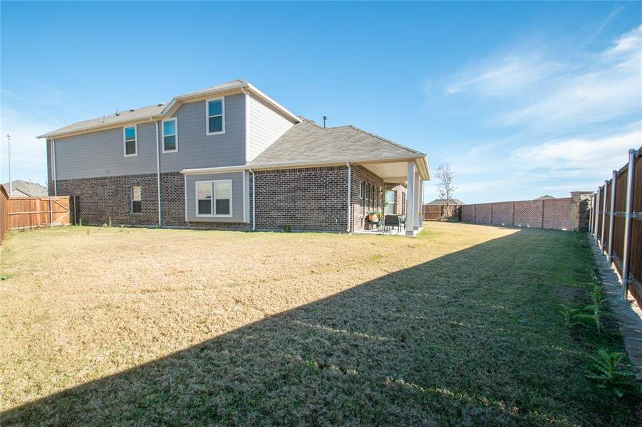 Look at the space! Look at the space!