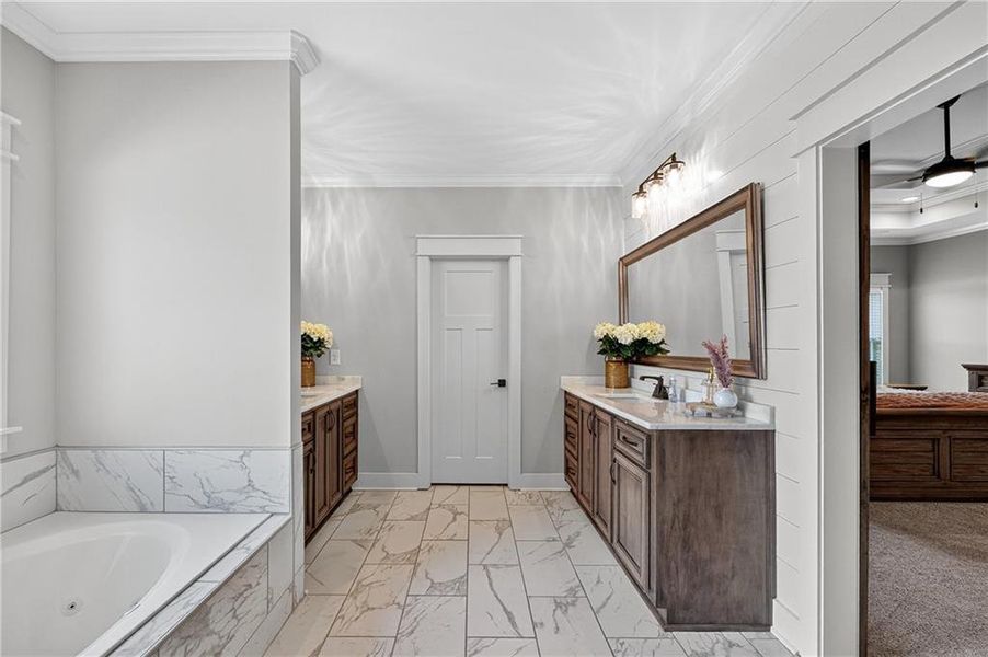 Furnished interior view inside a new home in , Kathleen (Image 34).