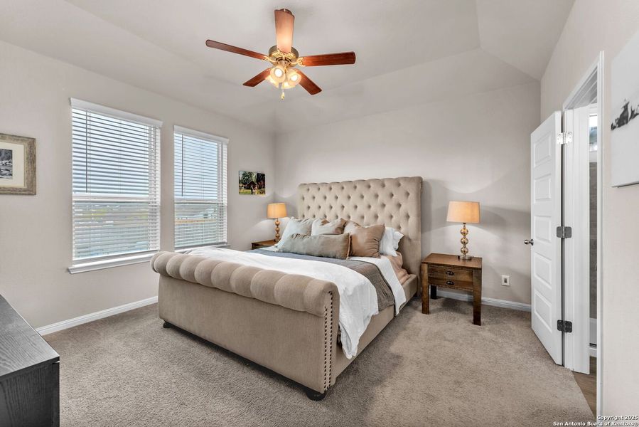 Furnished interior view inside a new home in Saddle Creek Ranch, Cibolo (Image 9). Furnished interior view inside a new home in Saddle Creek Ranch, Cibolo (Image 9).