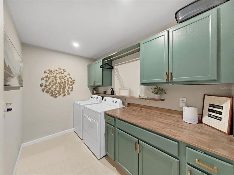 Furnished interior view inside a new home in , Lutz (Image 29).