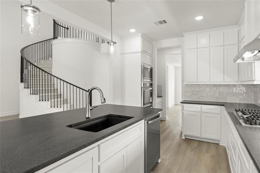 08. 4500 Brookfield - Kitchen (3)